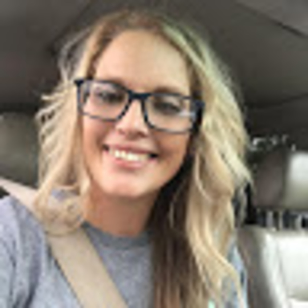 Meet your Posher, Alesa